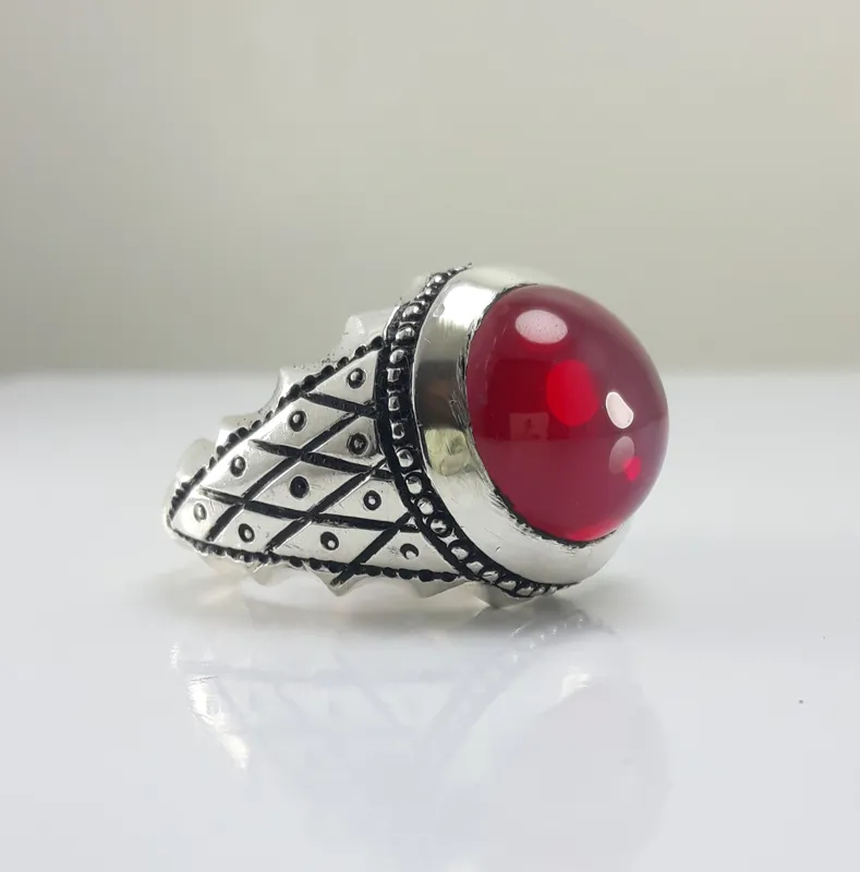 انگشتر نقره دست ساز یاقوت استار