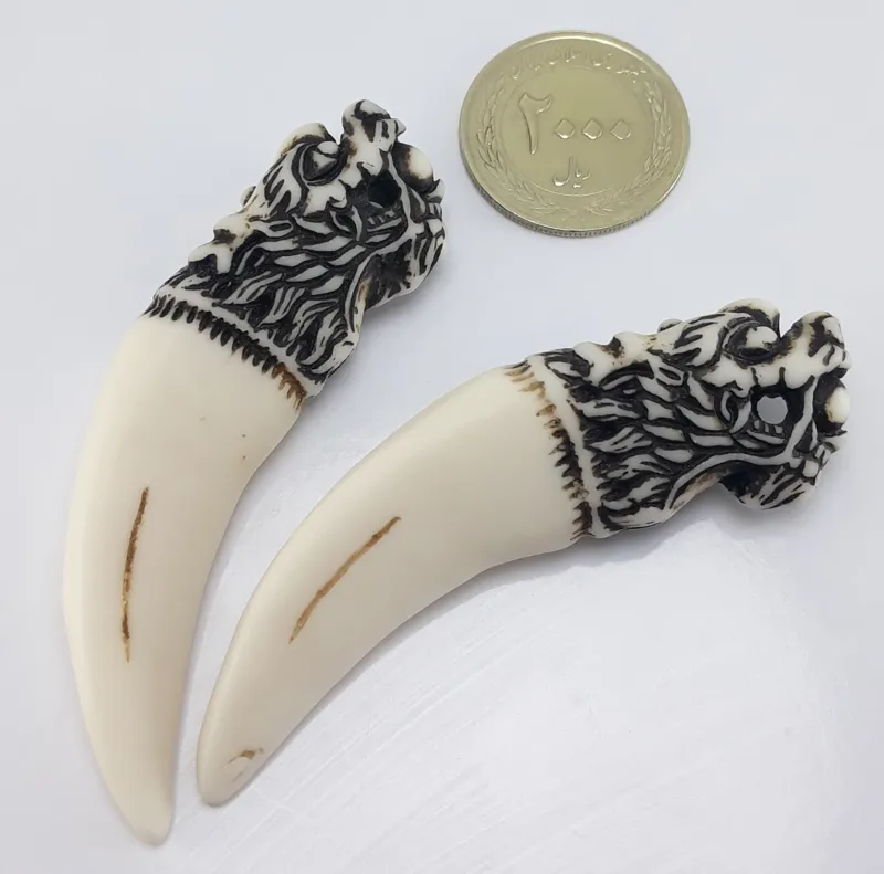 دو عدد مهره طرح دندان شیر