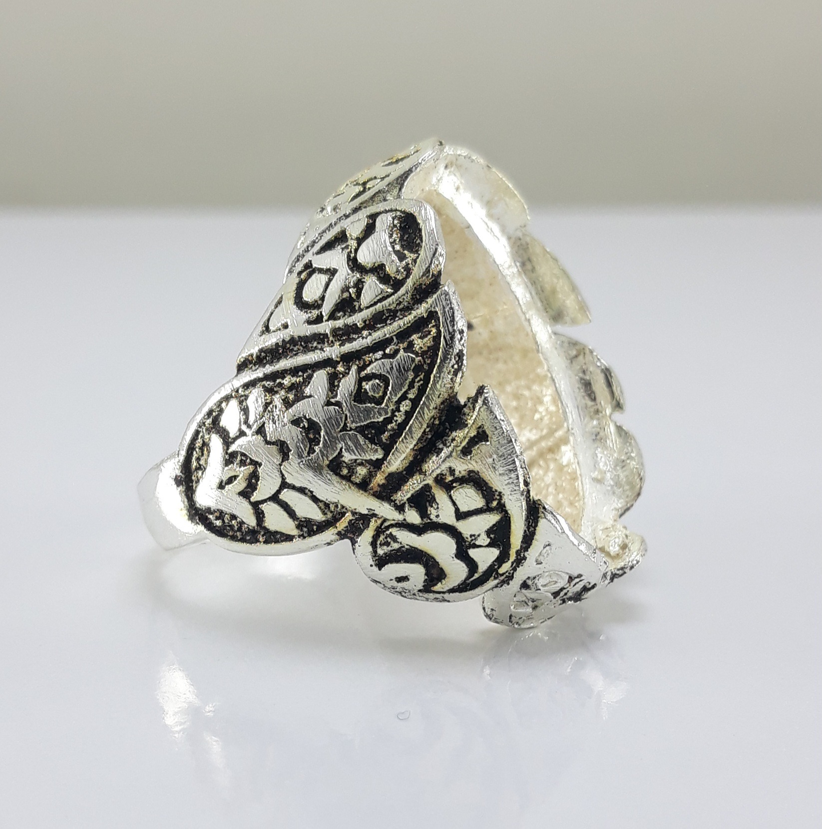 رکاب خالی انگشتر