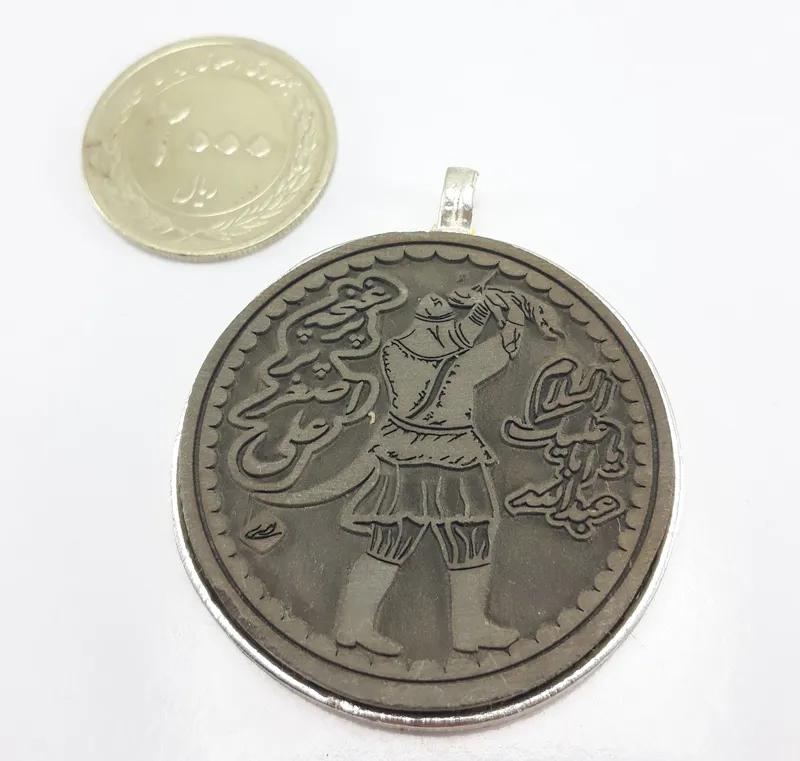 آویز سنگی معدنی و خاص