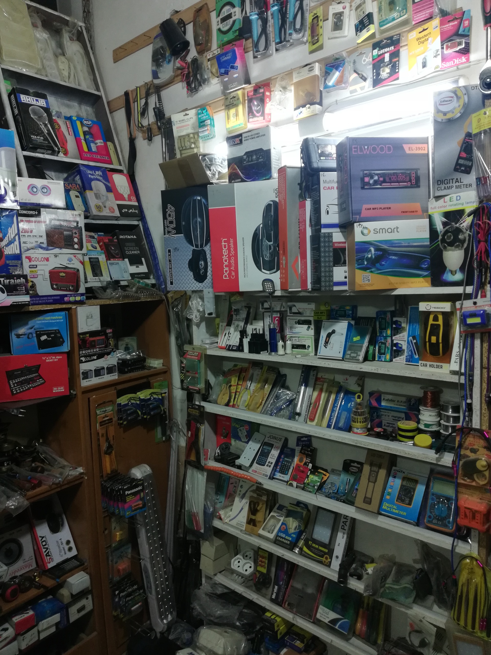 کابل برق TVو کامپیوتر اصلی