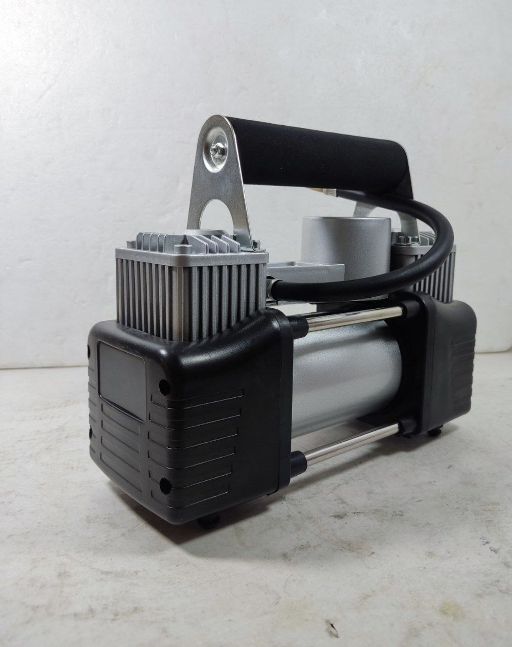 پمپ باد فندکی با کیف و لوازم پالاس PALAS