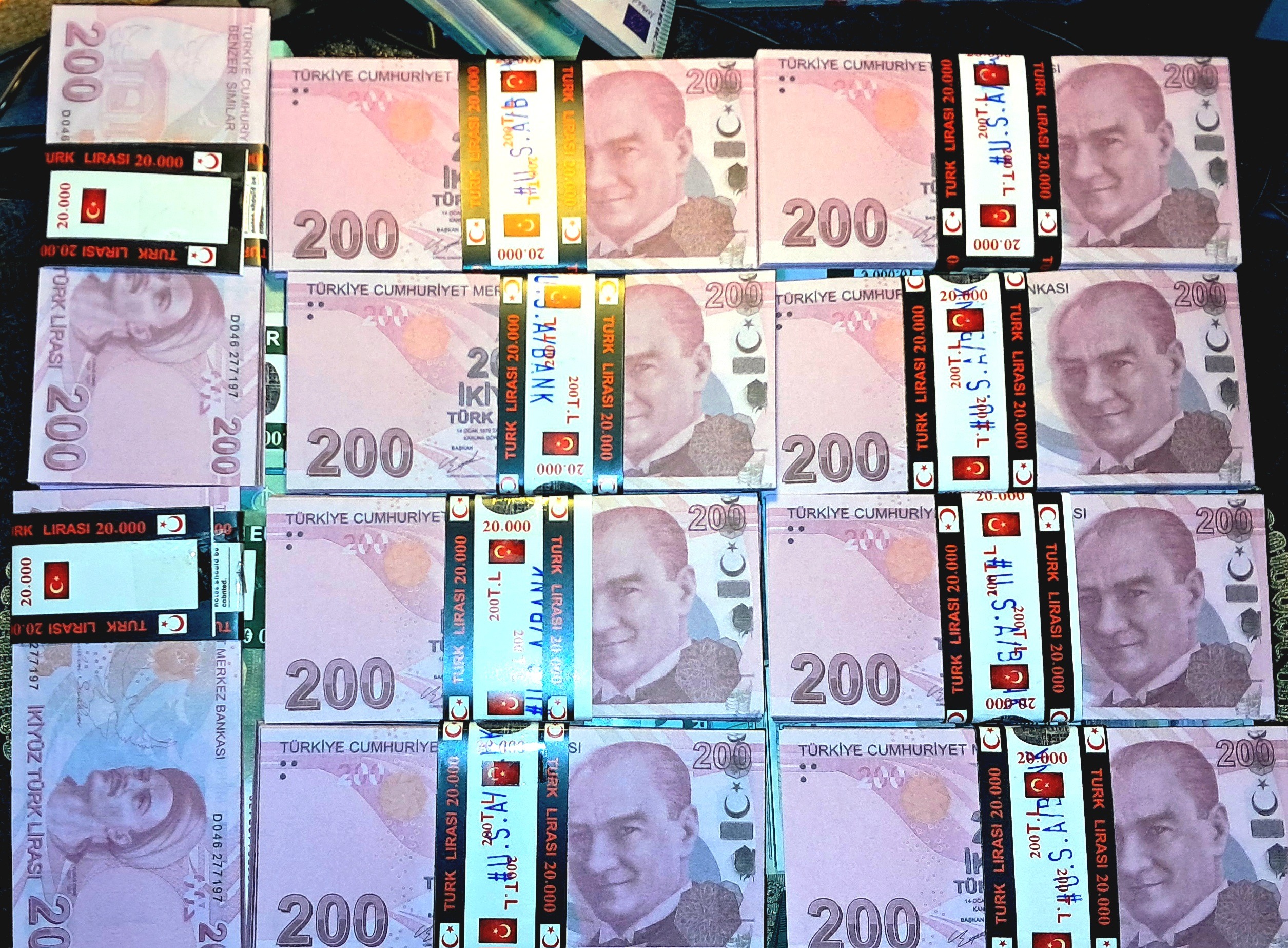 200 لیری ترکیه دویست لیر lir ترکیه 100 تایی تزئینی