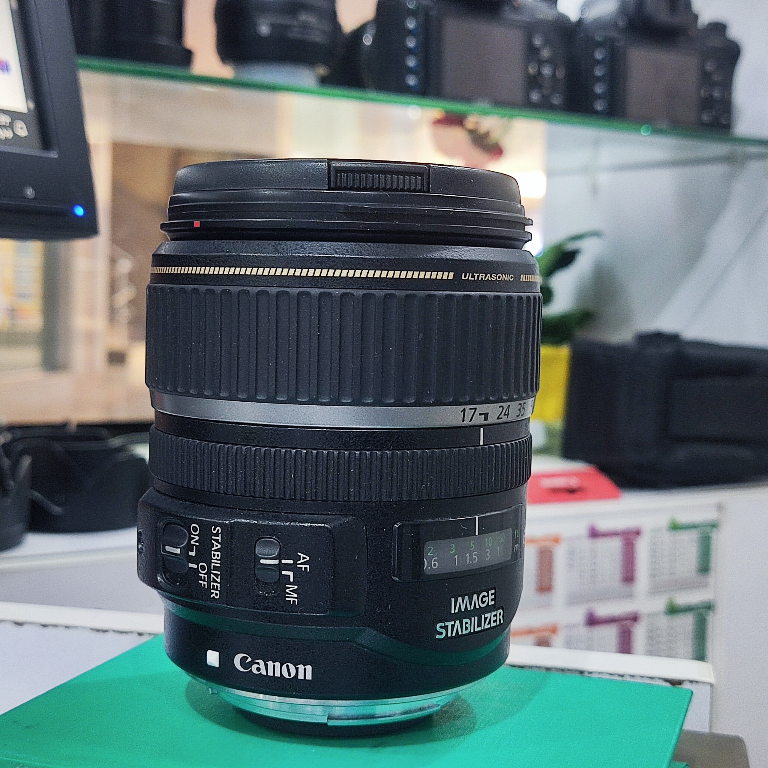 لنز 17-85 Canon ultrasonic دارای لرزشگیر