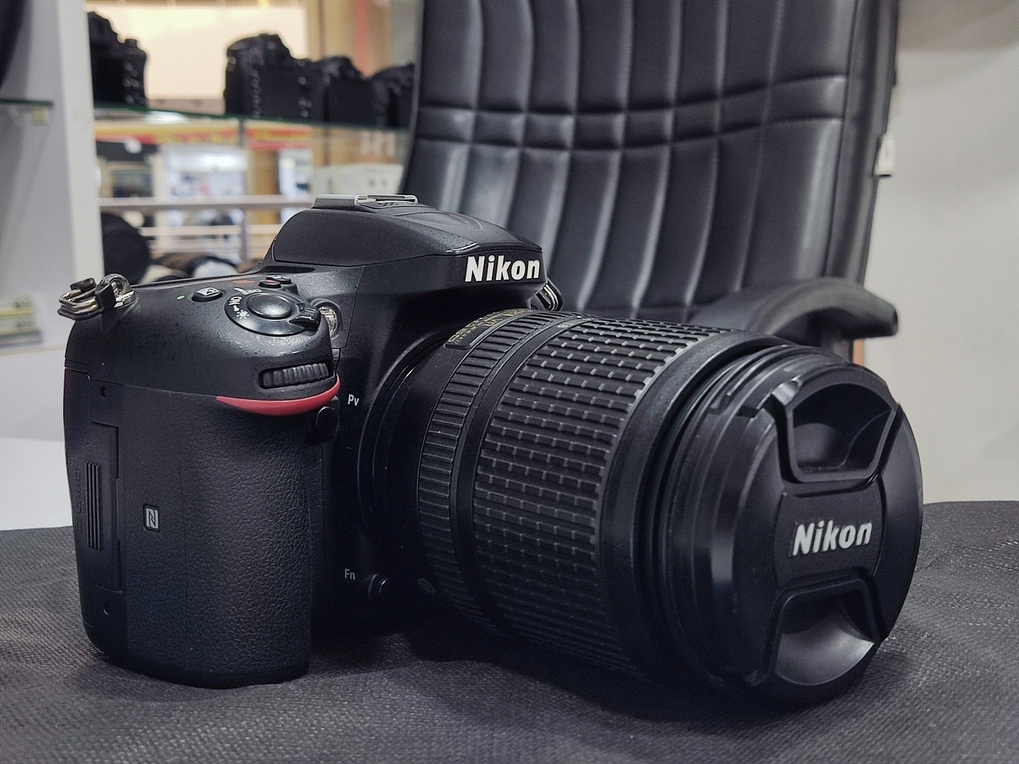 نیکون Nikon D7200 kit 18-140 VR
