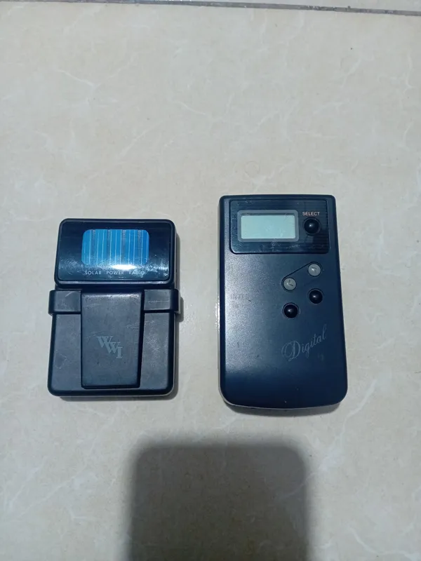 2 عدد رادیو کوچک