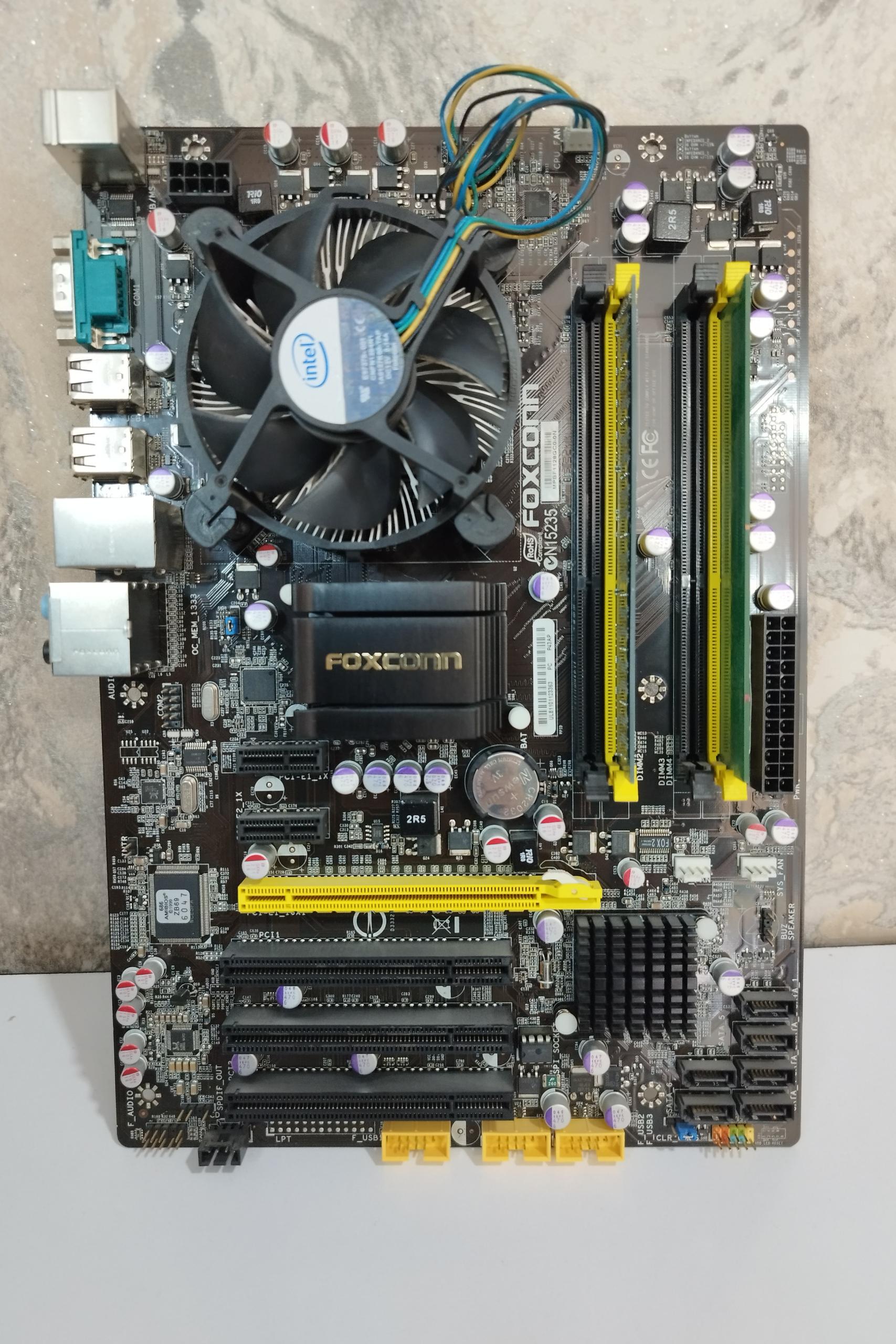 باندل مادربورد foxconn p43ap e5700 رم4