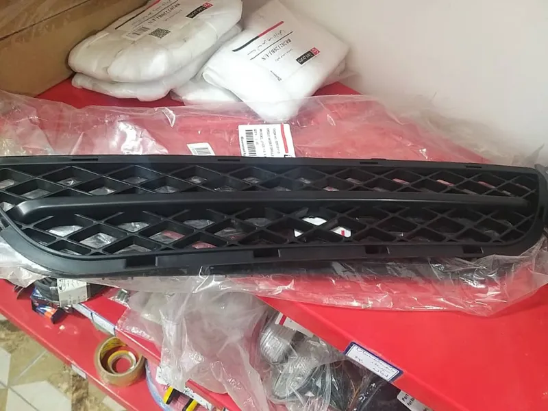 شبکه مشبک میانی سپر جلو لیفان 620