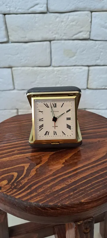 ساعت کوکی مسافرتی قدیمی