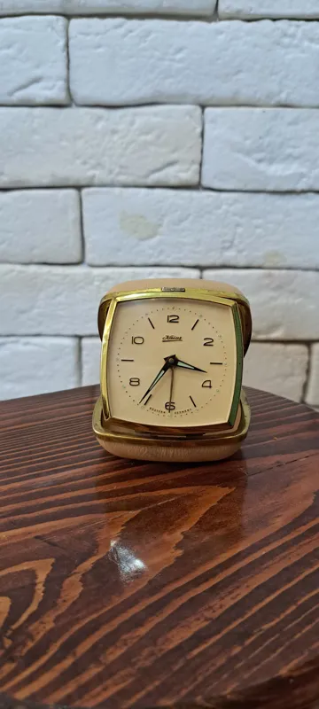 ساعت کوکی آلمان غربی