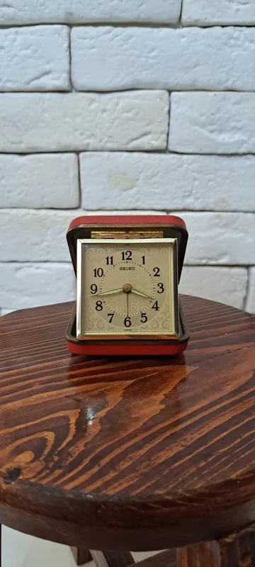 ساعت رومیزی سیکو ژاپنی