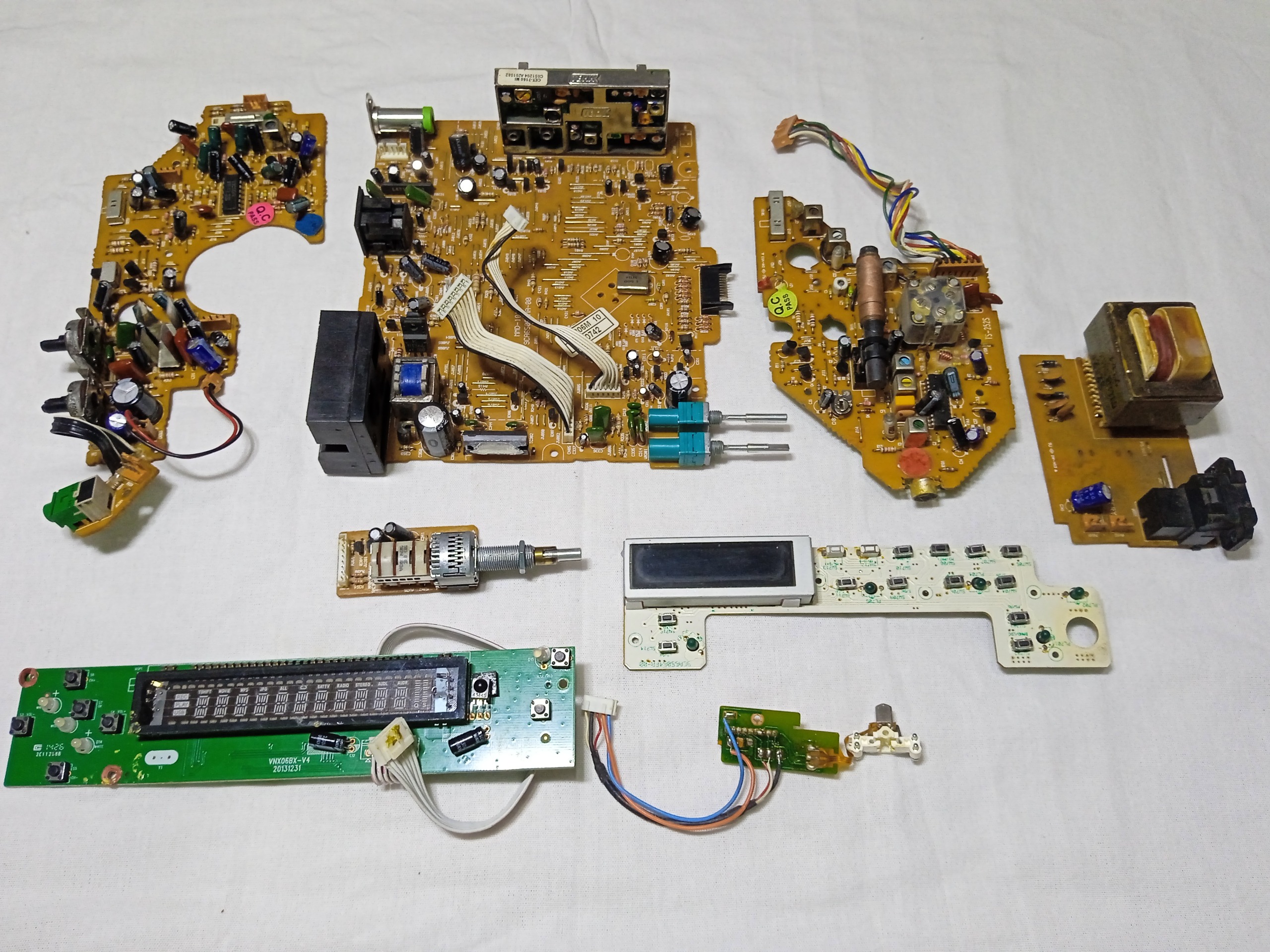 برد رادیو قدیمی