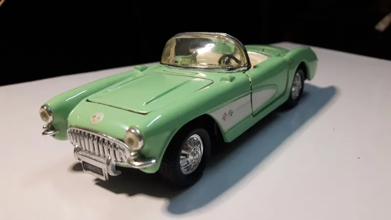 ماکت ماشین فلزی کوروت 1957