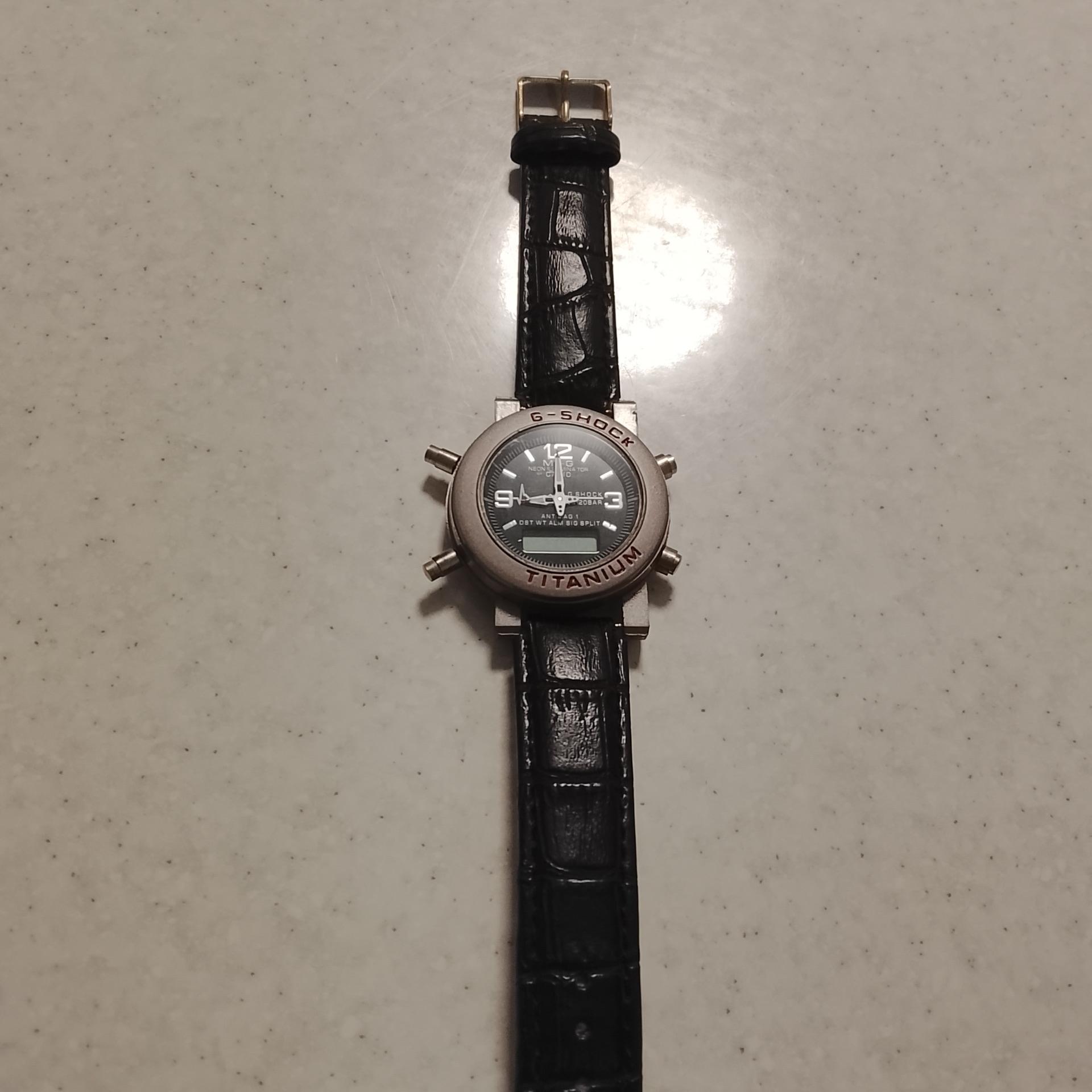 جی شاک تیتانیوم