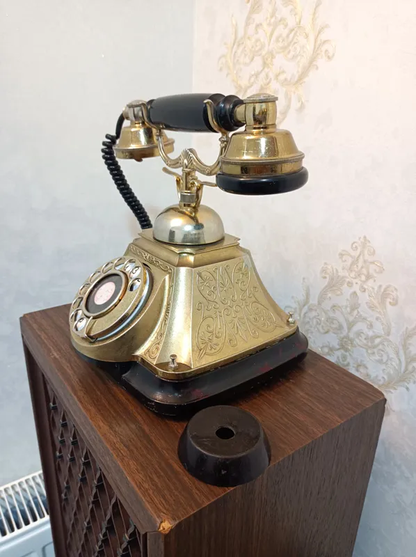 تلفن قدیمی ژاپنی
