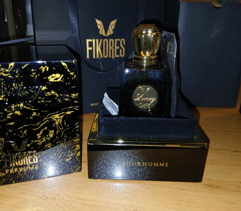 عطر FIKORES مدل لاکچری گلد