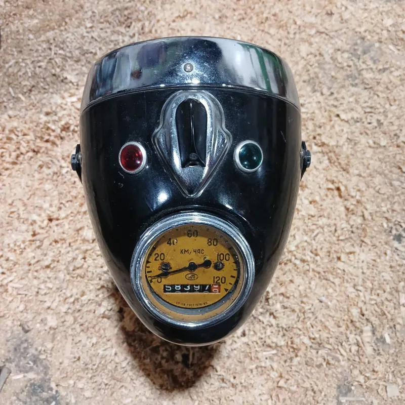 کله چراغ ایژ روسی