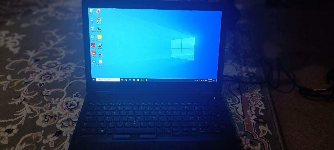 لپ تاپ dell5570