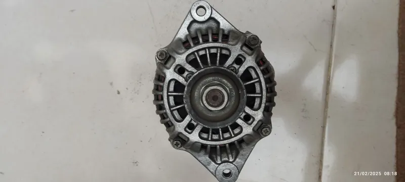 دینام مزدا 323