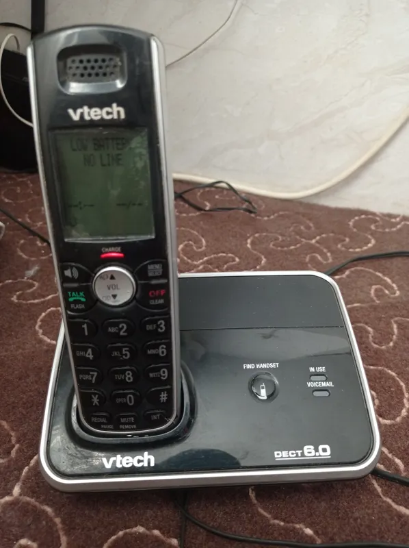 تلفن بی سیم وی تک