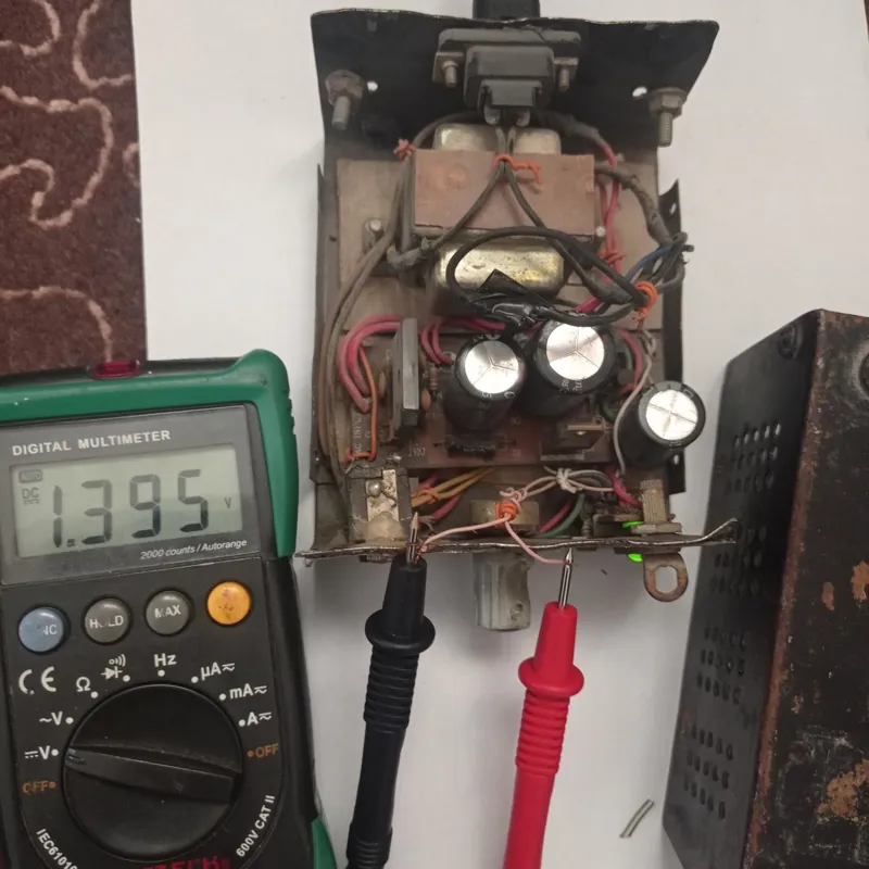 ترانس قدیمی قابل تنظیم