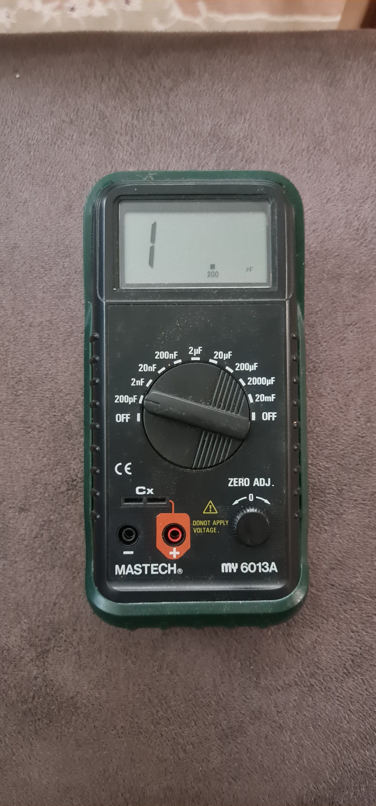 خازن سنج مستک Mastech 6013A
