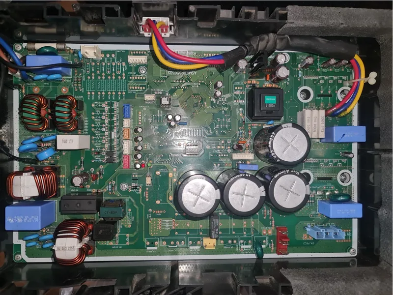 برد کولر اینورتر الجی LG AV246UTQ