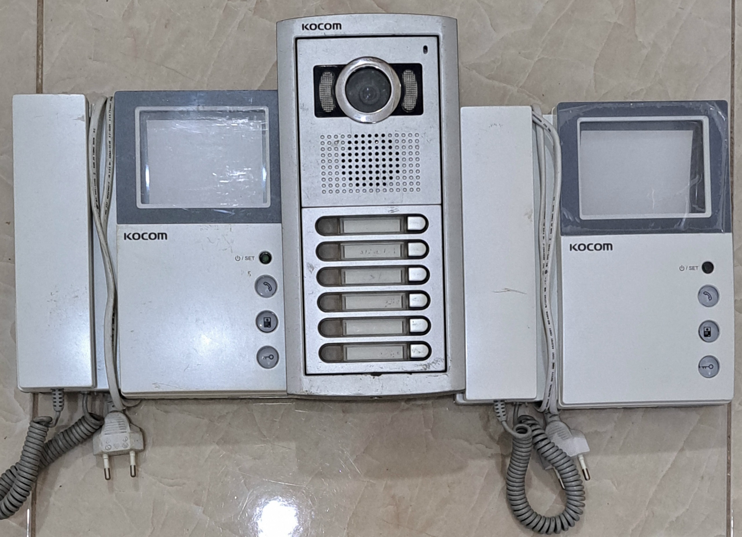 آیفون کوکام اصل کره توضیحات