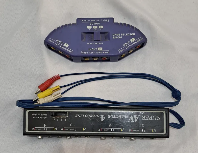 تبدیل 1به4  AV