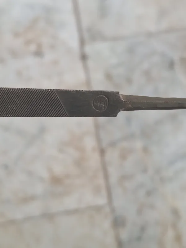 سوهان سه گوش قدیمی