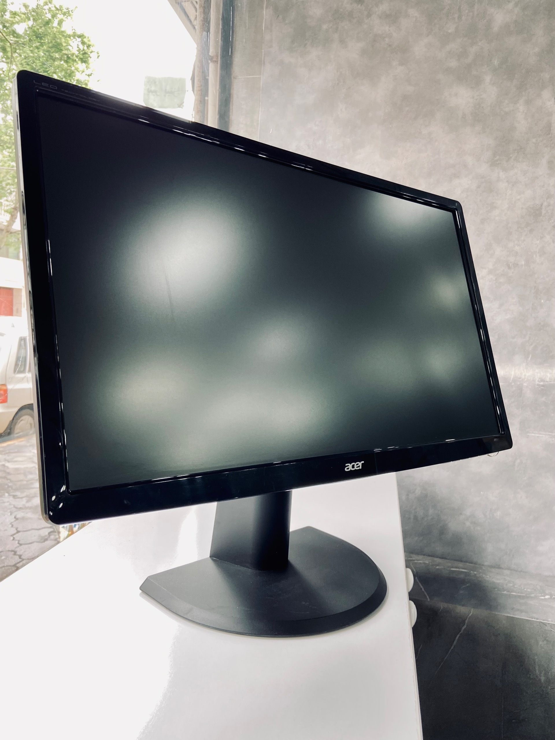 مانیتور LED از برند معتبر Acer
