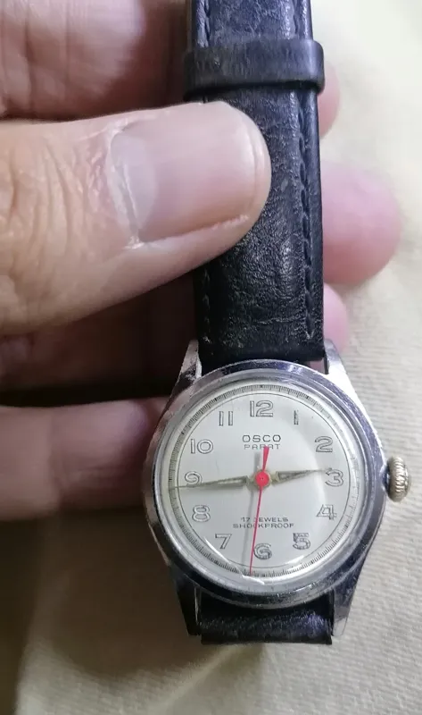 ساعت کوکی قدیمی اوسکو