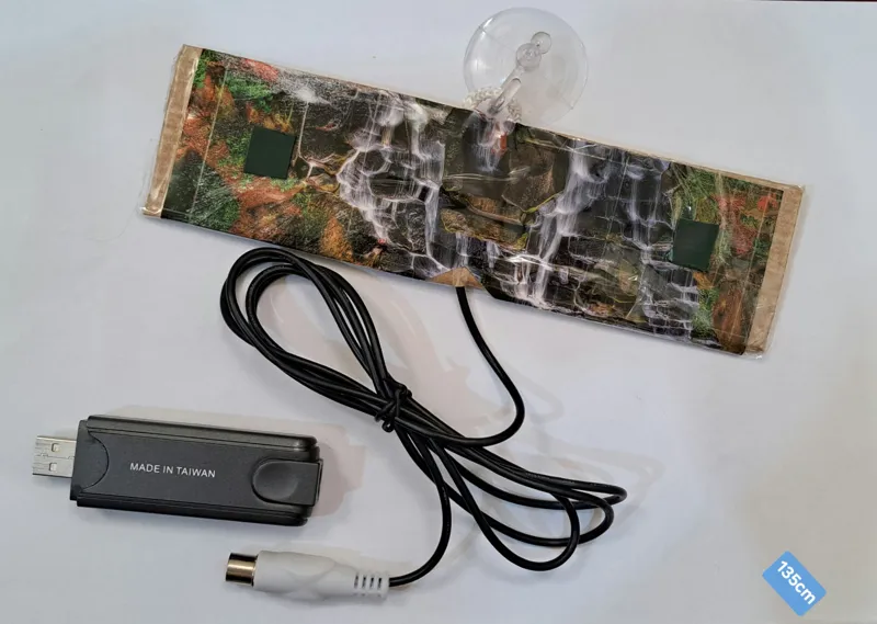 گیرنده دیجیتال USB کامپیوتر با آنتن کارتی