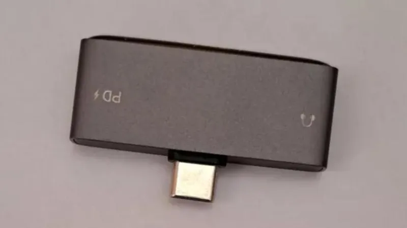 مبدل 1 پورت تایپ سی به 2 پورت تایپ سی مک دودو