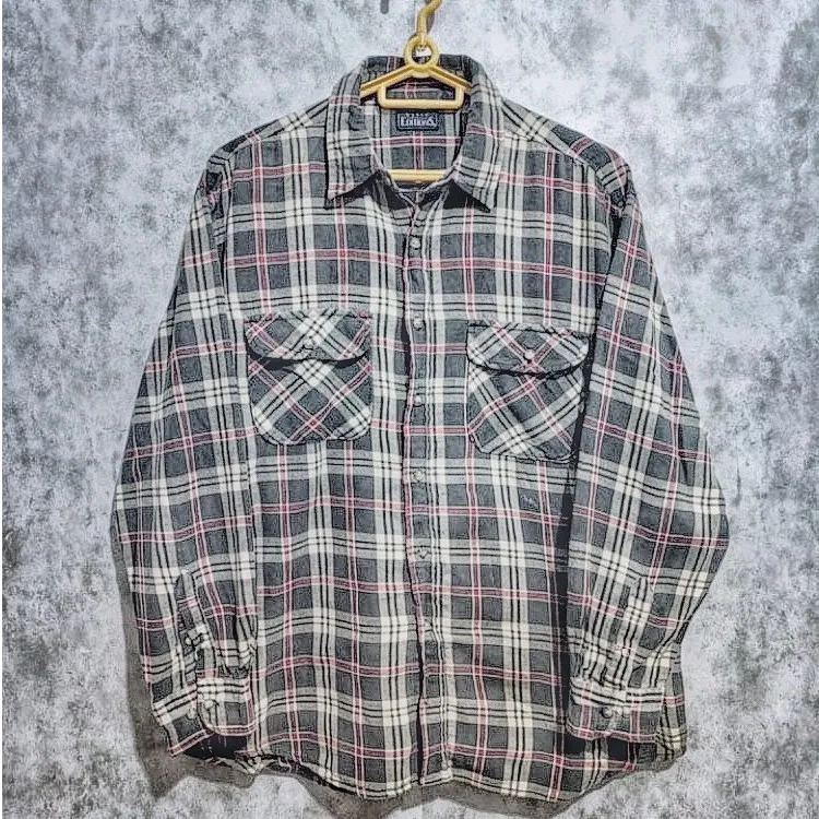 پیراهن چهار خانه