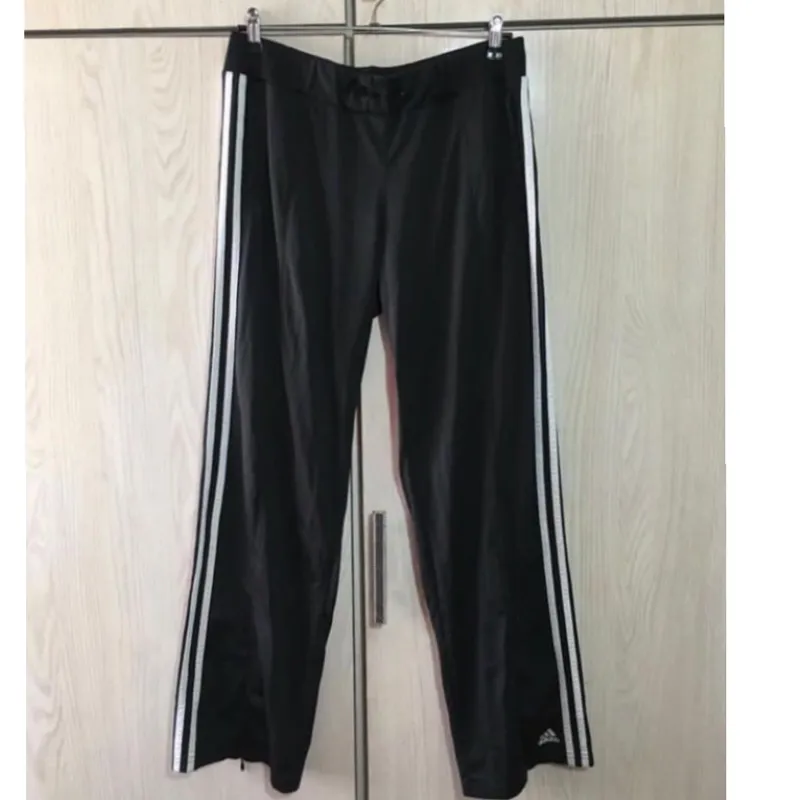 شلوار ورزشی adidas