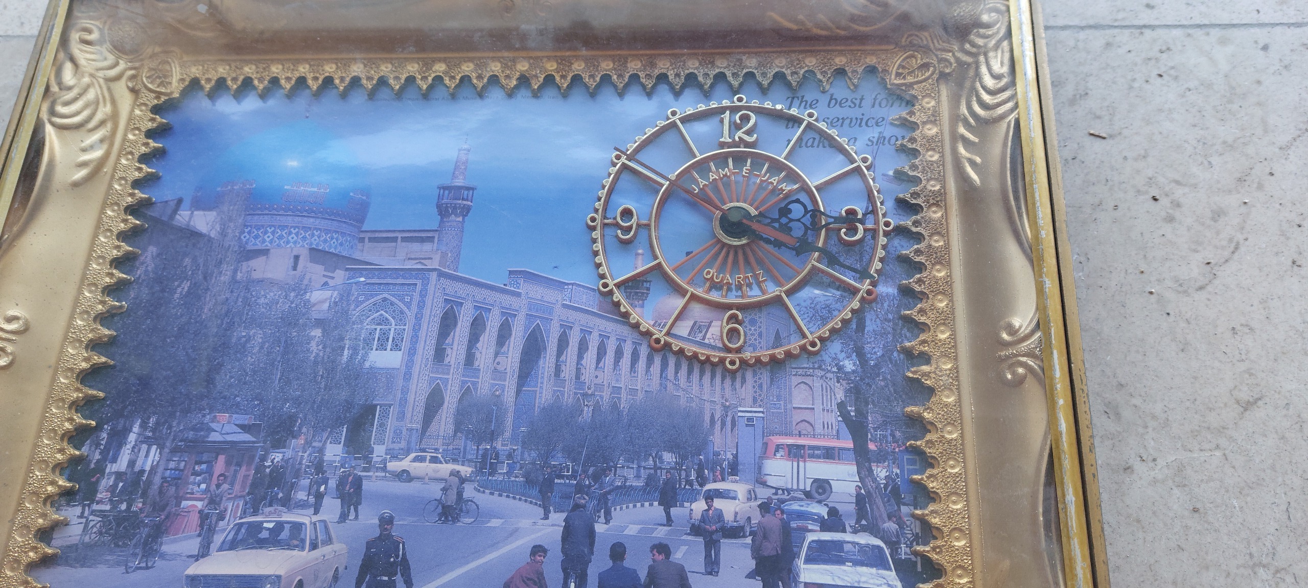 ساعت دیواری قدیمی