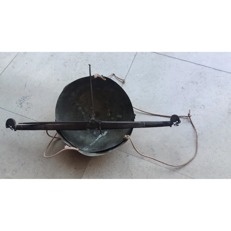 ترازو فولادی قدیمی