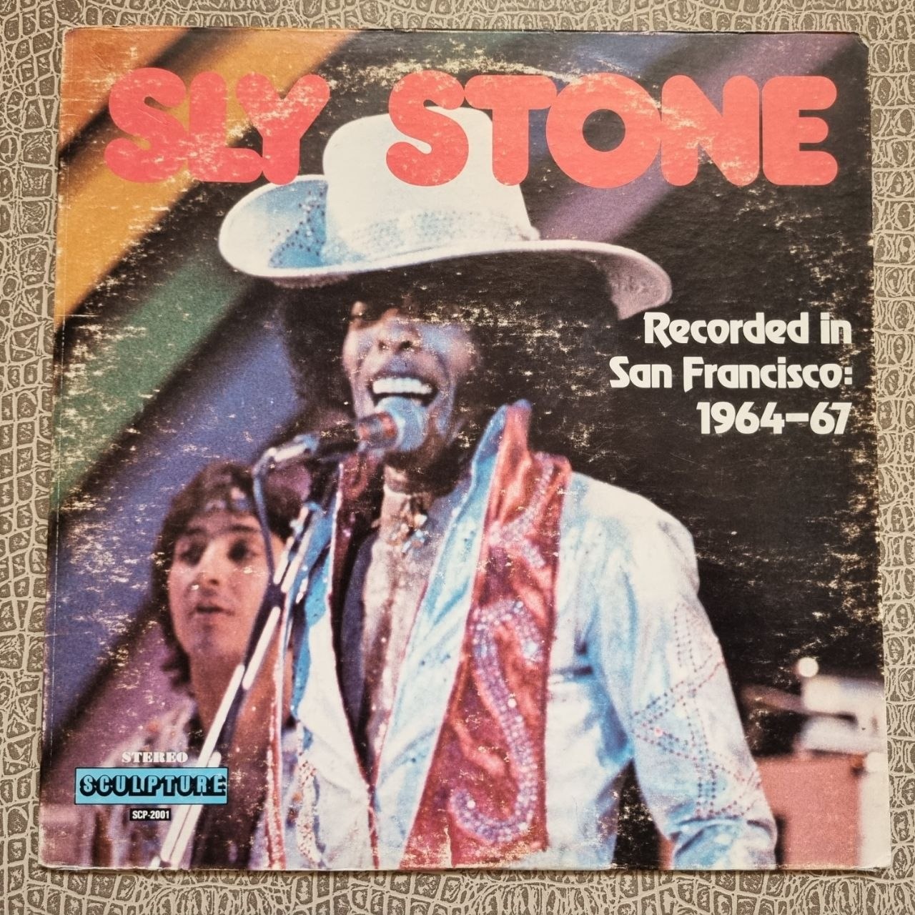 صفحه 33دور اسلای استون Sly Stone