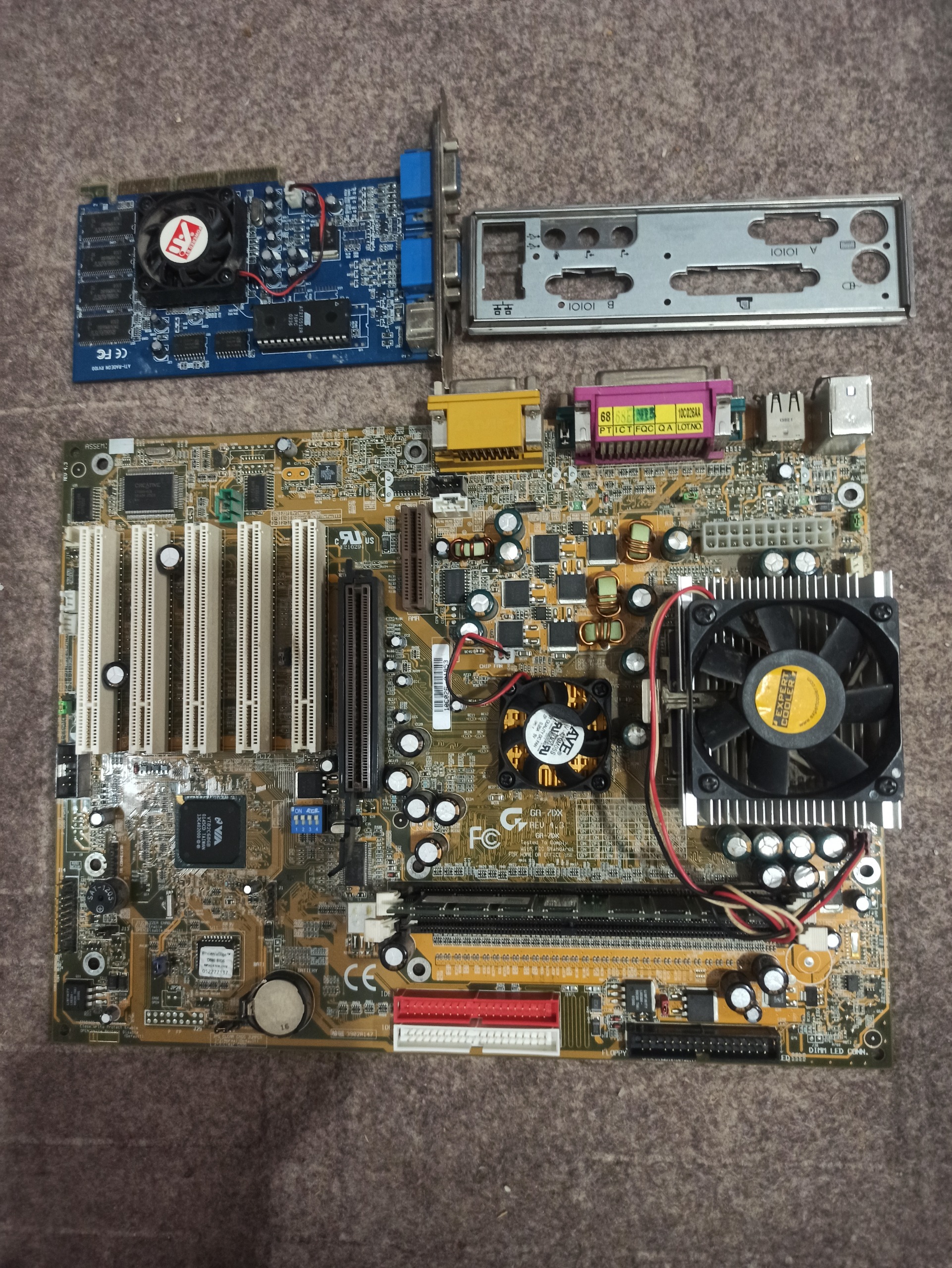 باندل مادربرد قدیمی و کمیاب GA-7DX ( کد 7 1 )