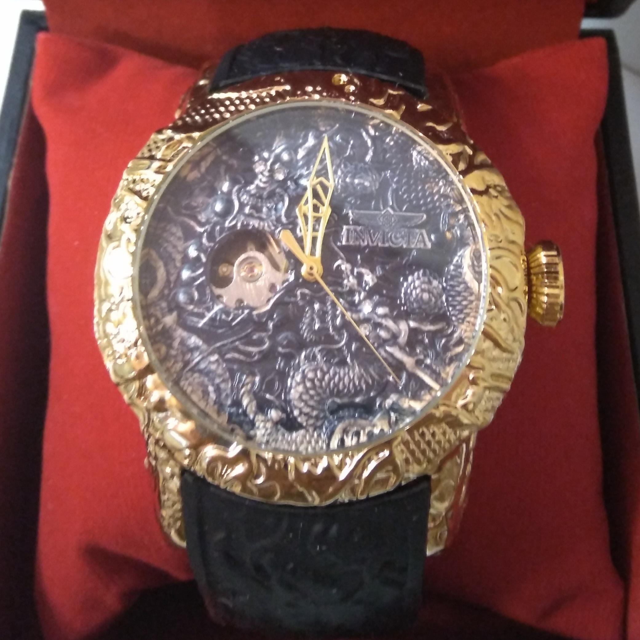 ساعت اتوماتیک و کوکی invicta اینویکتا (توضیح دارد)