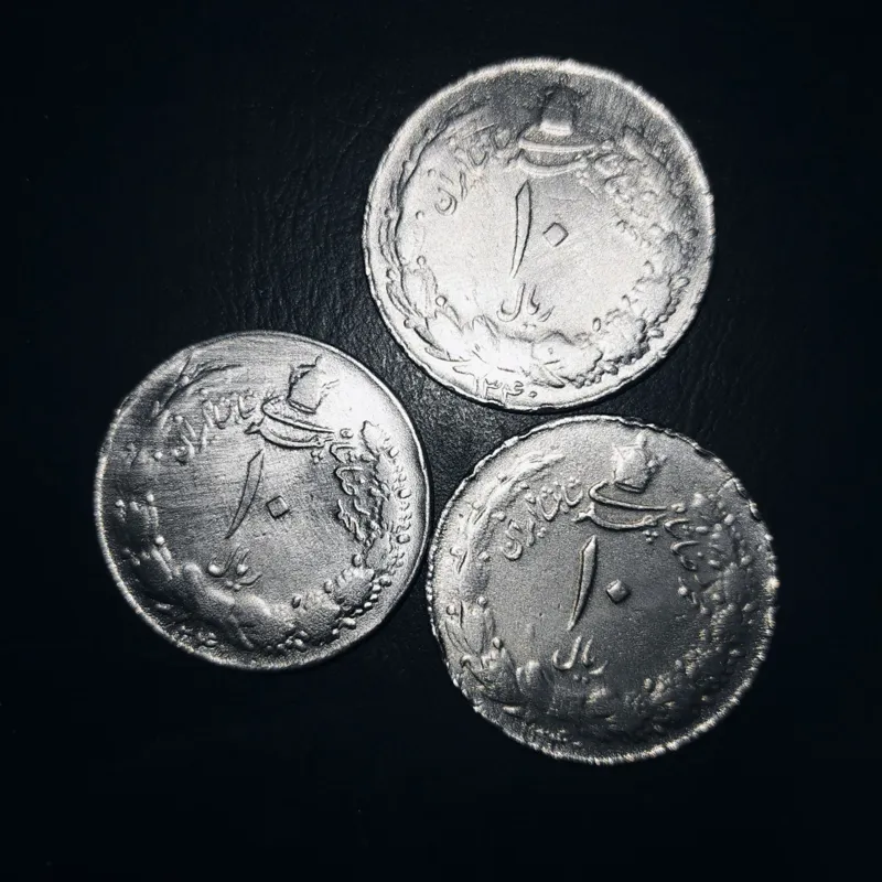 یکعددسکه 10ریالی کشیده 1340(توضیحات)