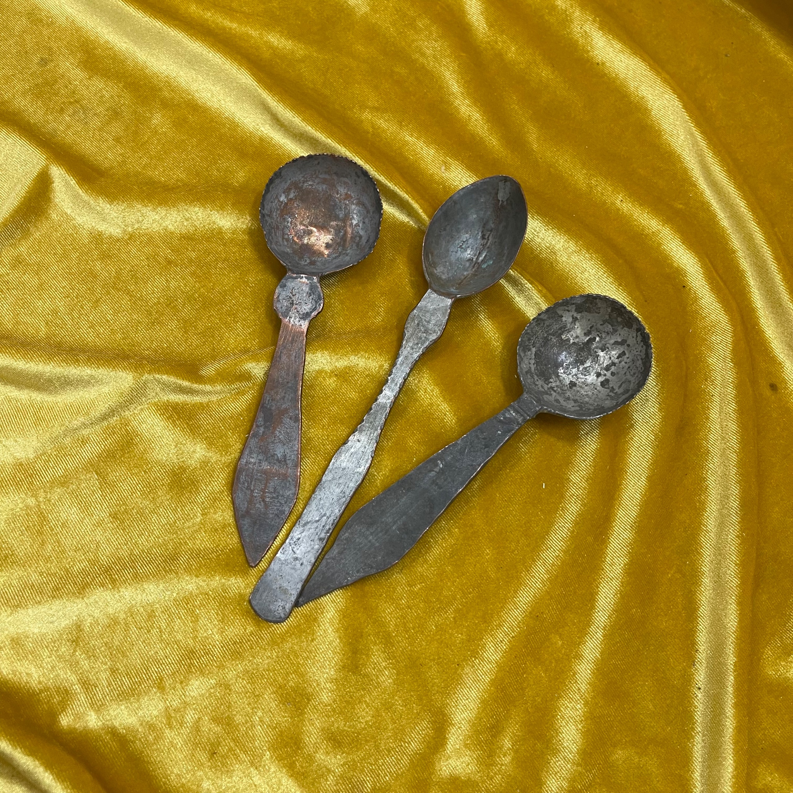 سه عدد ملاقه دوغ خوری مسی کهنه