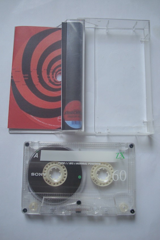 نوار شاد دنس پاپ AVA MAX 2025