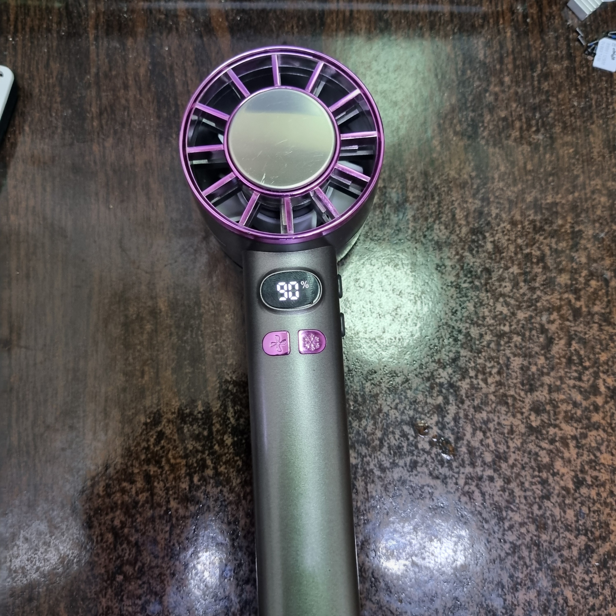 پنکه شارژی دستی