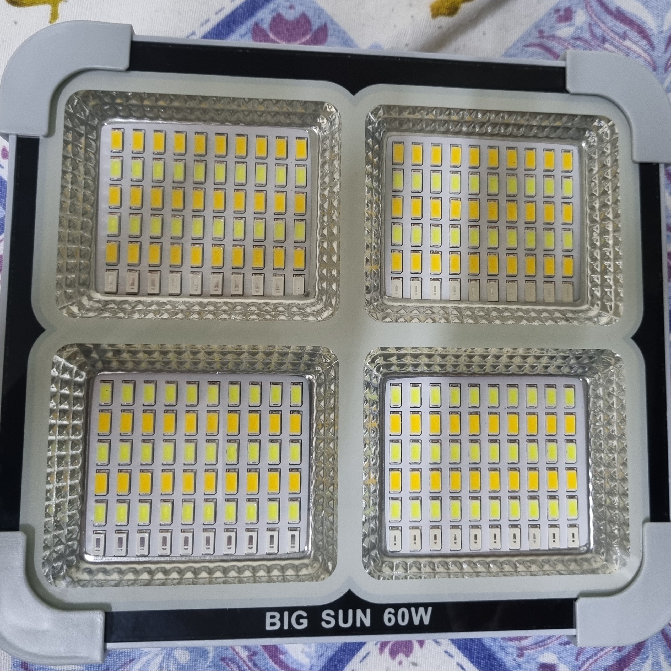 پرژکتور شارژی مدل 60 وات