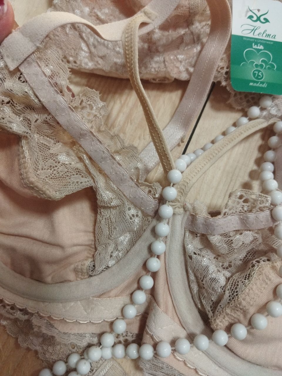 لباس زیر فنردار گیپوری کرم