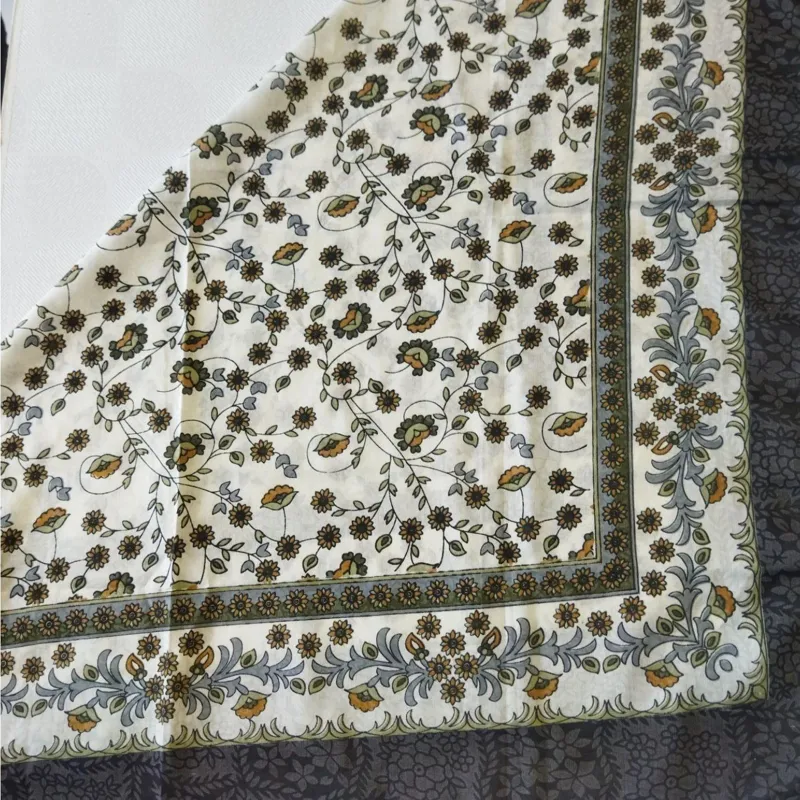 روسری قواره 110 گلدار زنانه