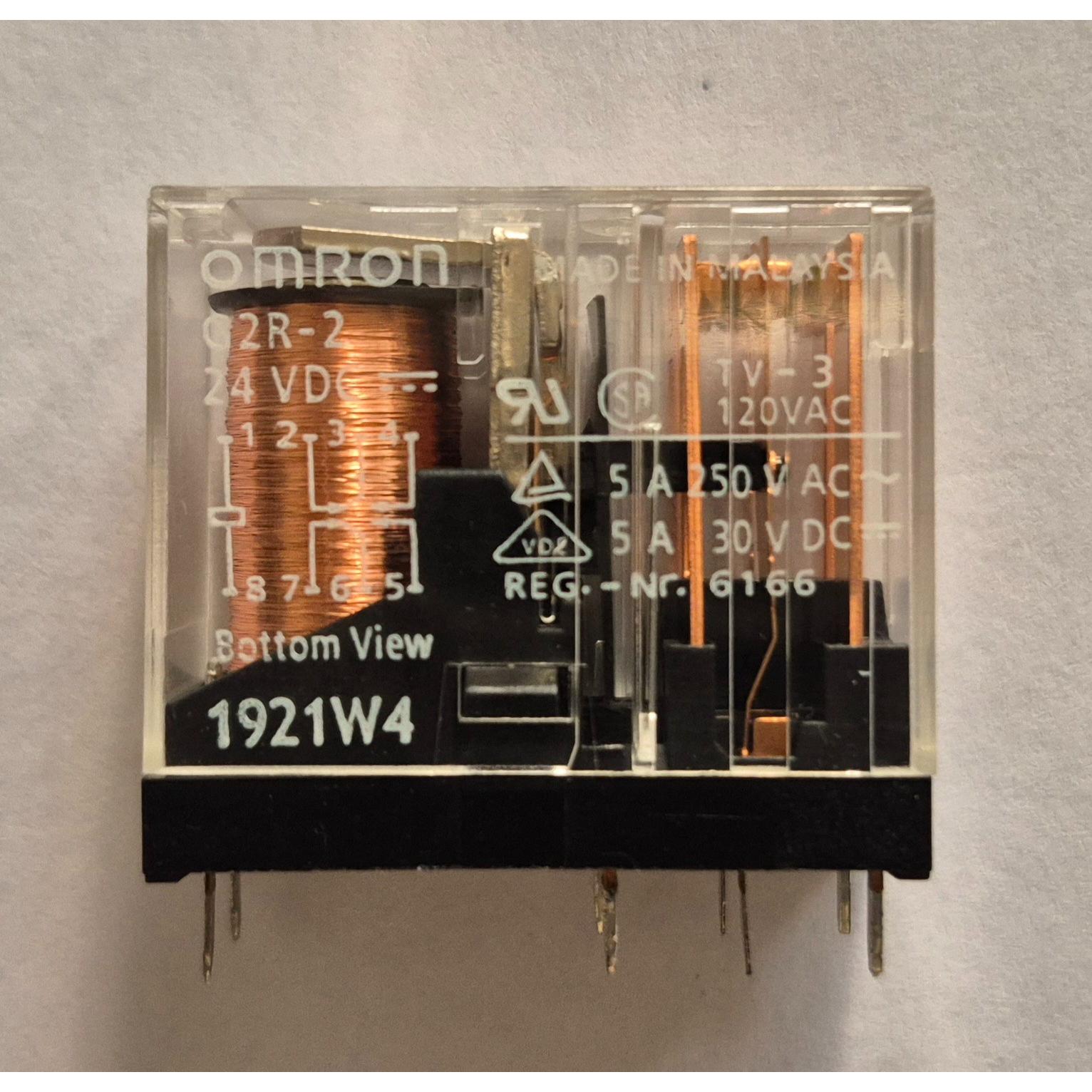 رله 24 ولت 5 آمپر شیشه ای 8 پایه