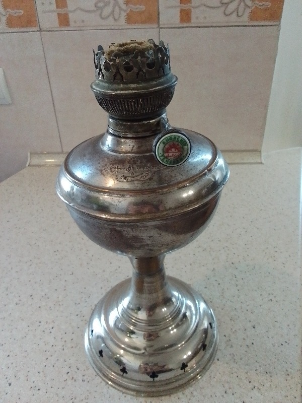 چراغ گرسوز قدیمی آنتیک خورشید نشان